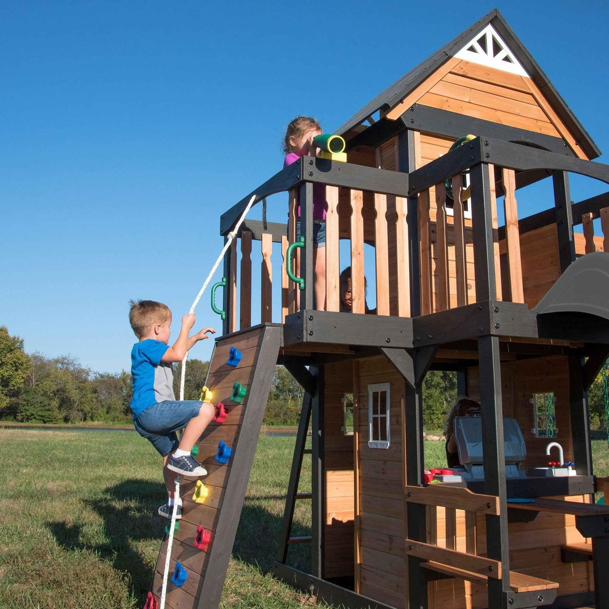 Backyard Discovery Canyon Creek Swing Set