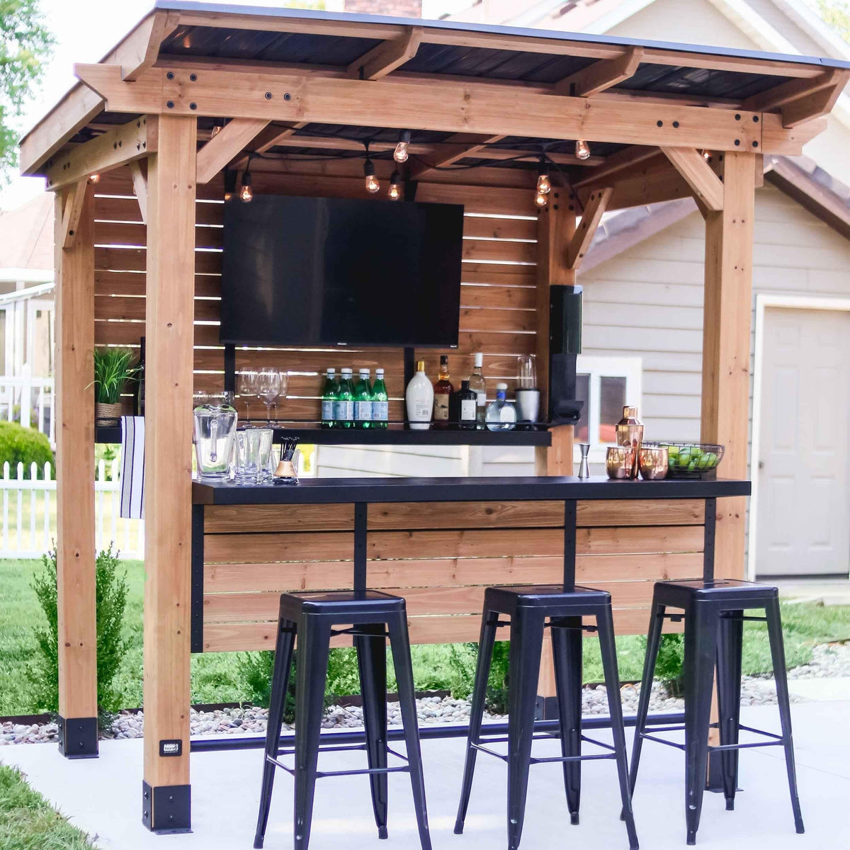 Backyard Discovery Cedar Springs Outdoor Bar.