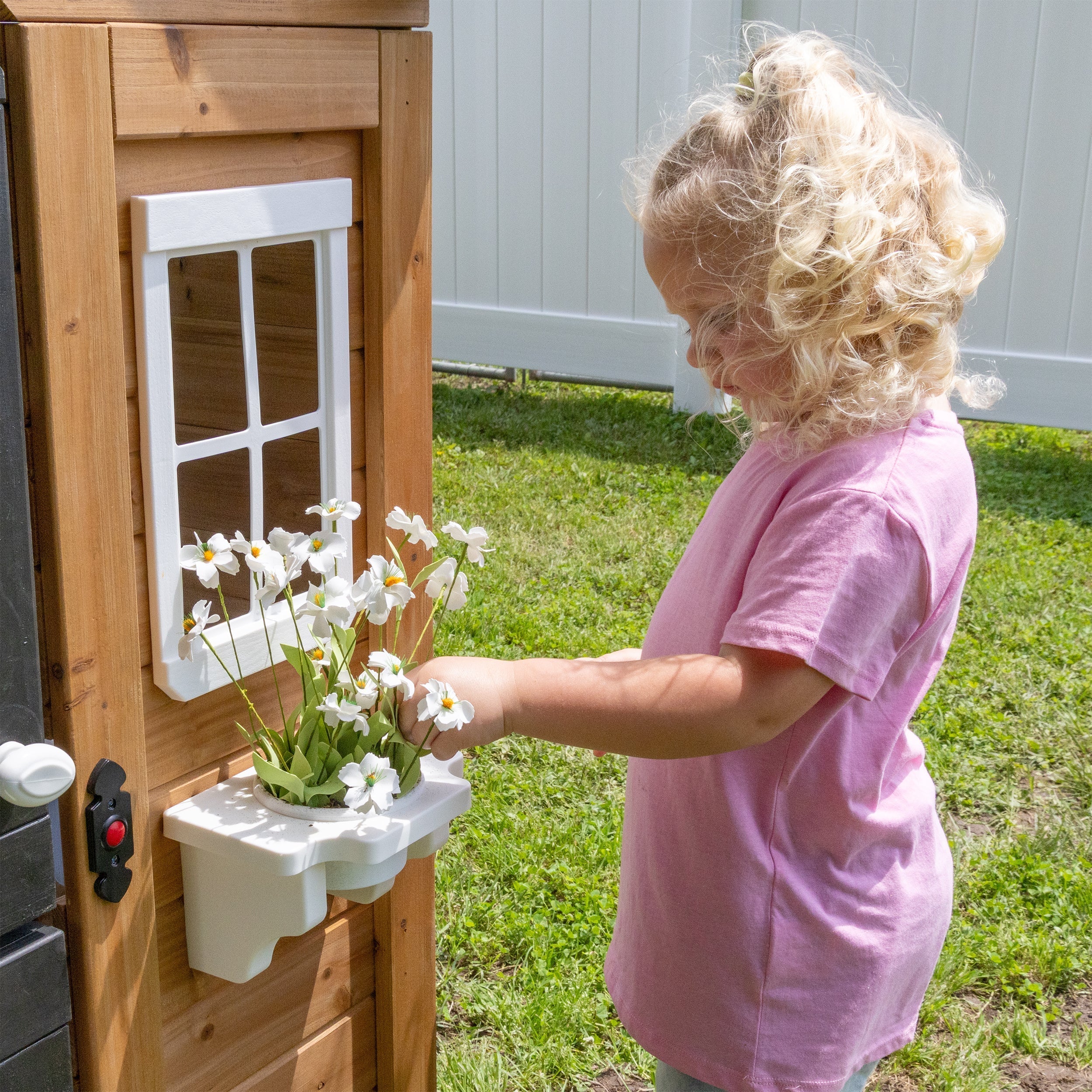 Backyard Discovery Mystic Playhouse