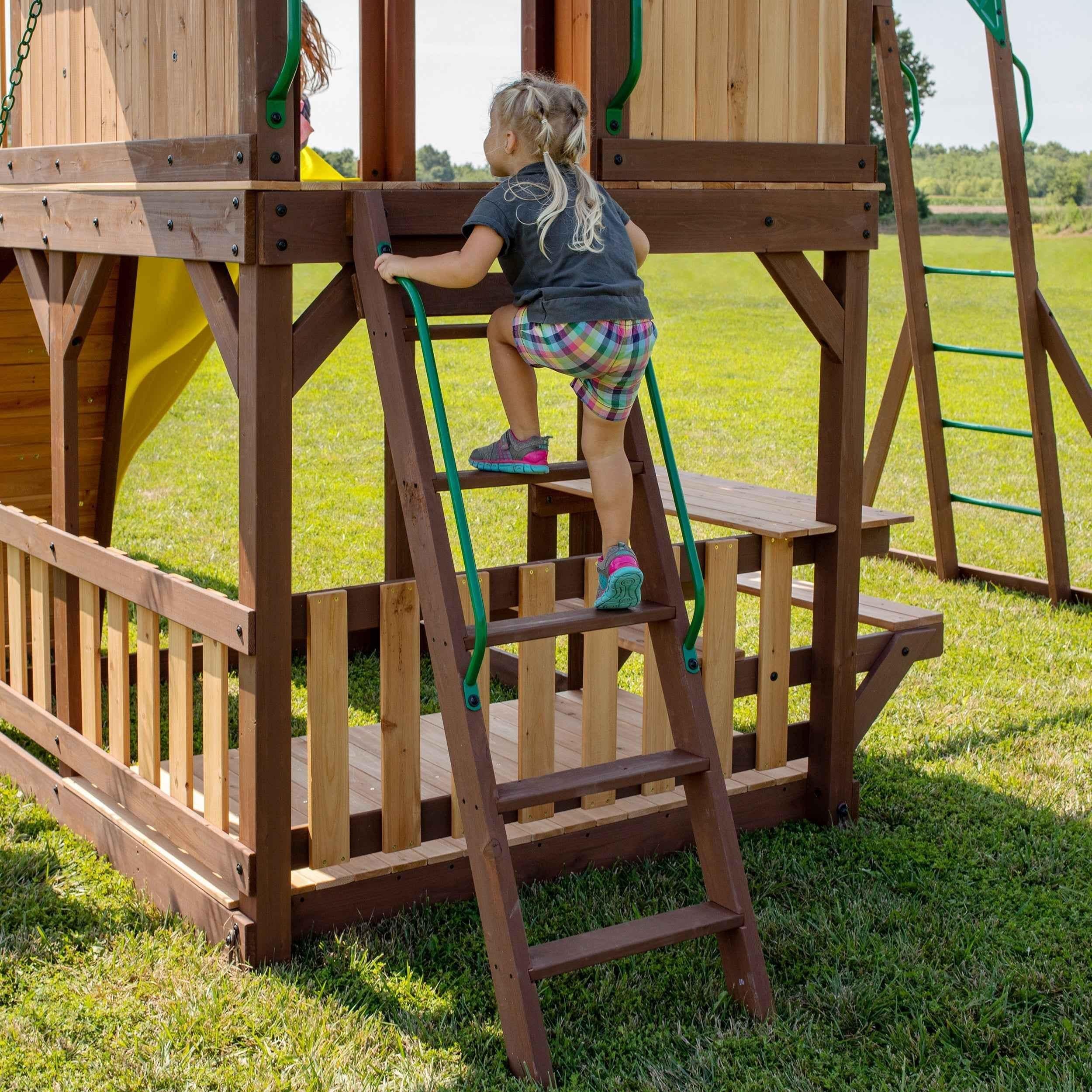 Backyard Discovery Skyfort II with Wave Slide