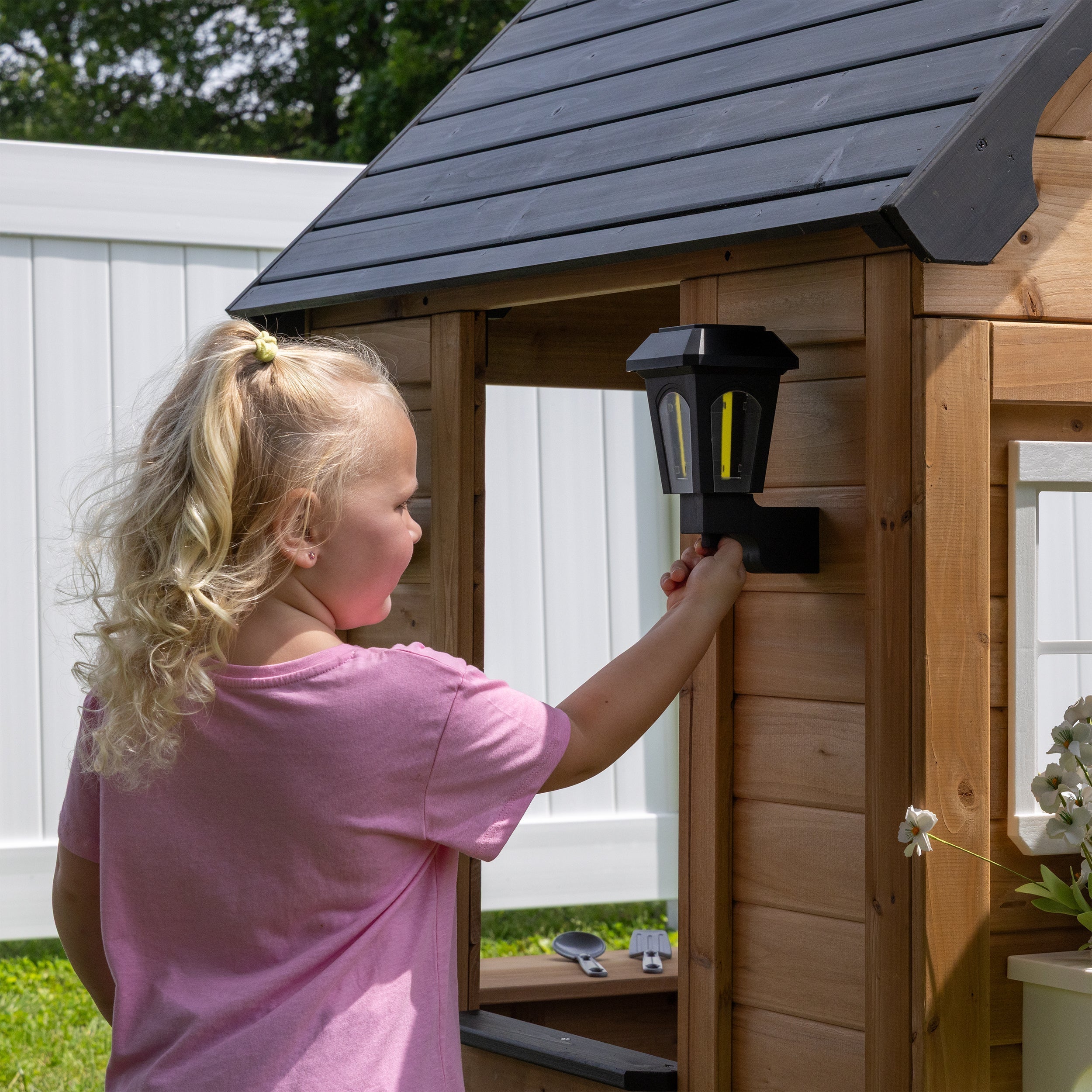 Backyard Discovery Mystic Playhouse