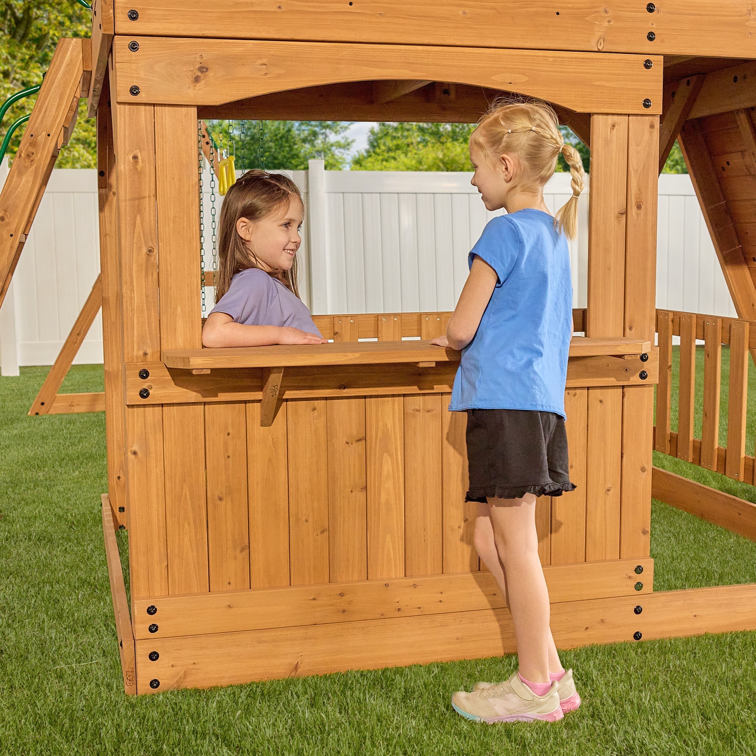 Backyard Discovery Voyager Swing Set