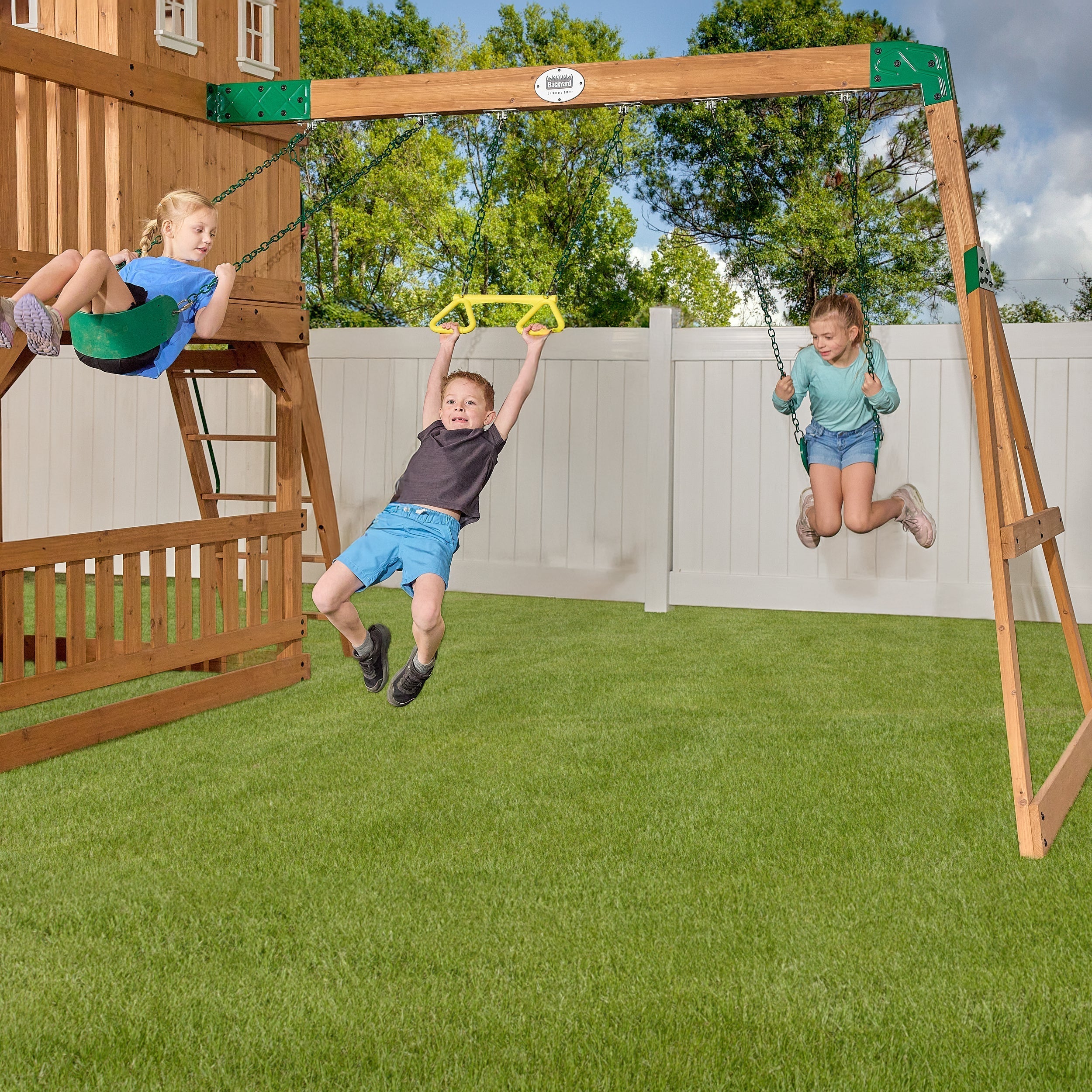 Backyard Discovery Voyager Swing Set