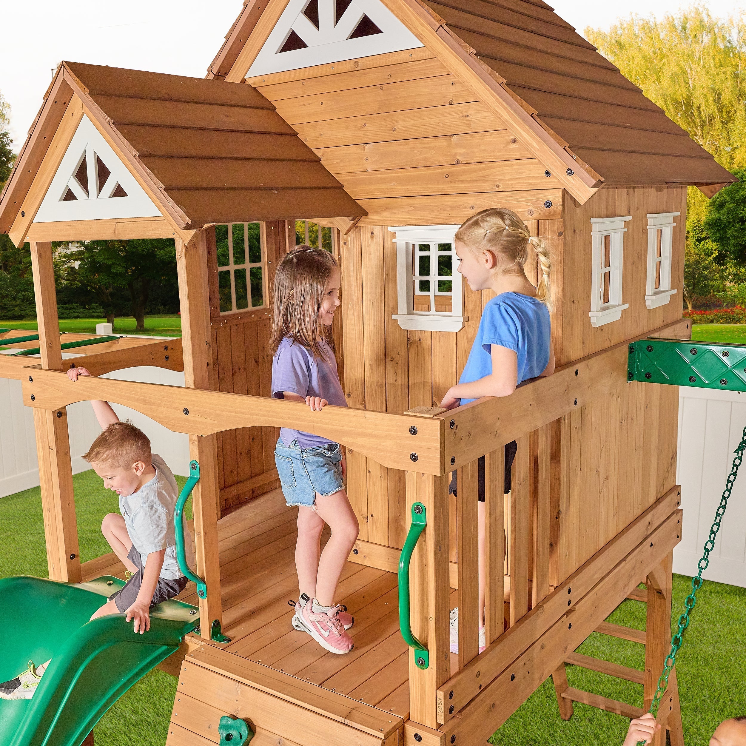 Backyard Discovery Voyager Swing Set